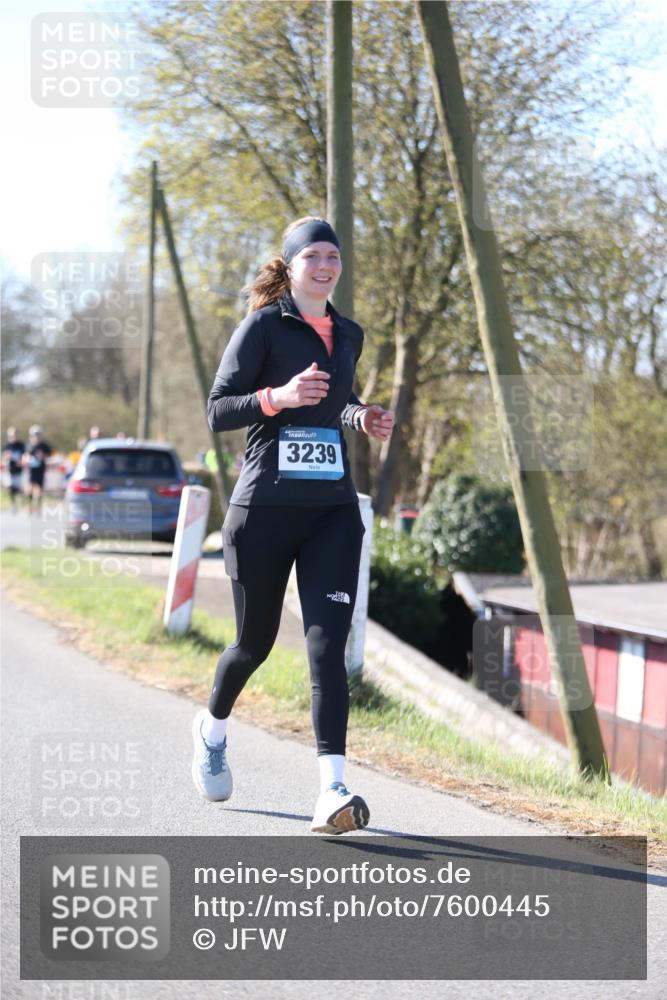 06.04.2025 - 44. Internationalen Wilhelmsburger Insellauf Jannik Wohlers http://msf.ph/oto/7600445 06.04.2025 10:42:14 Laufen 3239 meine-sportfotos.de