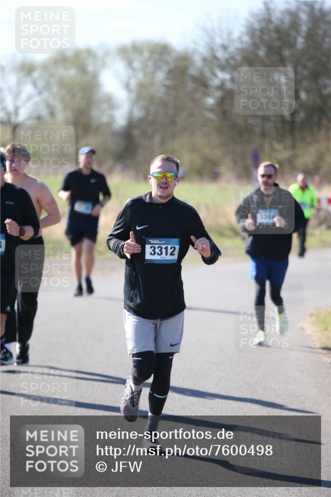 06.04.2025 - 44. Internationalen Wilhelmsburger Insellauf Jannik Wohlers http://msf.ph/oto/7600498 06.04.2025 10:42:30 Laufen 3312 meine-sportfotos.de