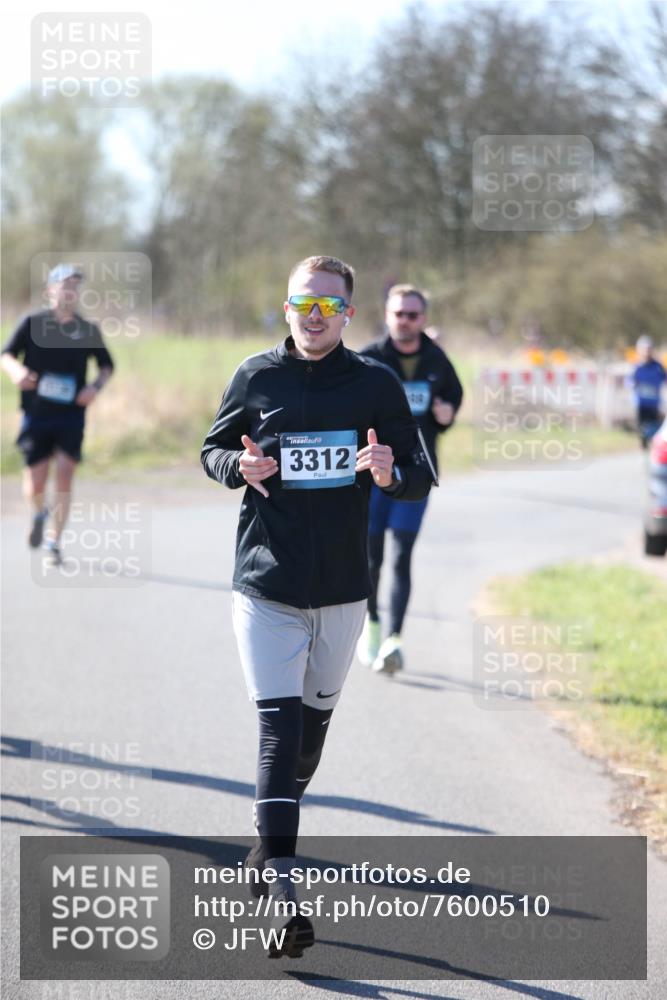 06.04.2025 - 44. Internationalen Wilhelmsburger Insellauf Jannik Wohlers http://msf.ph/oto/7600510 06.04.2025 10:42:31 Laufen 3312 meine-sportfotos.de