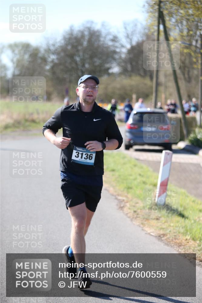 06.04.2025 - 44. Internationalen Wilhelmsburger Insellauf Jannik Wohlers http://msf.ph/oto/7600559 06.04.2025 10:42:39 Laufen 3136 meine-sportfotos.de