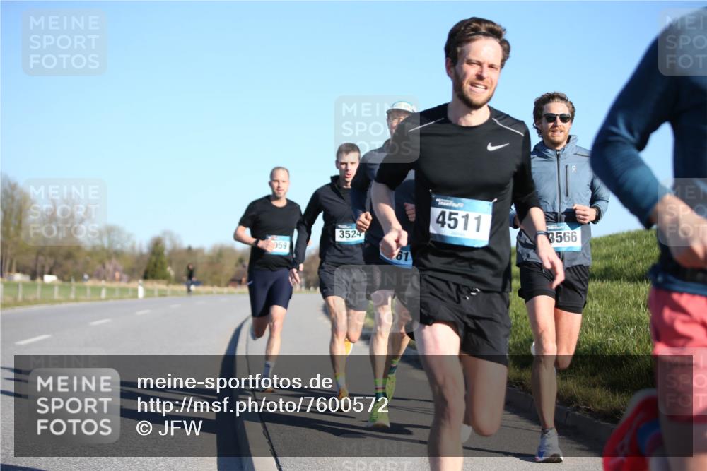 06.04.2025 - 44. Internationalen Wilhelmsburger Insellauf Jannik Wohlers http://msf.ph/oto/7600572 06.04.2025 09:19:05 Laufen 959, 3524, 4511, 3566 meine-sportfotos.de