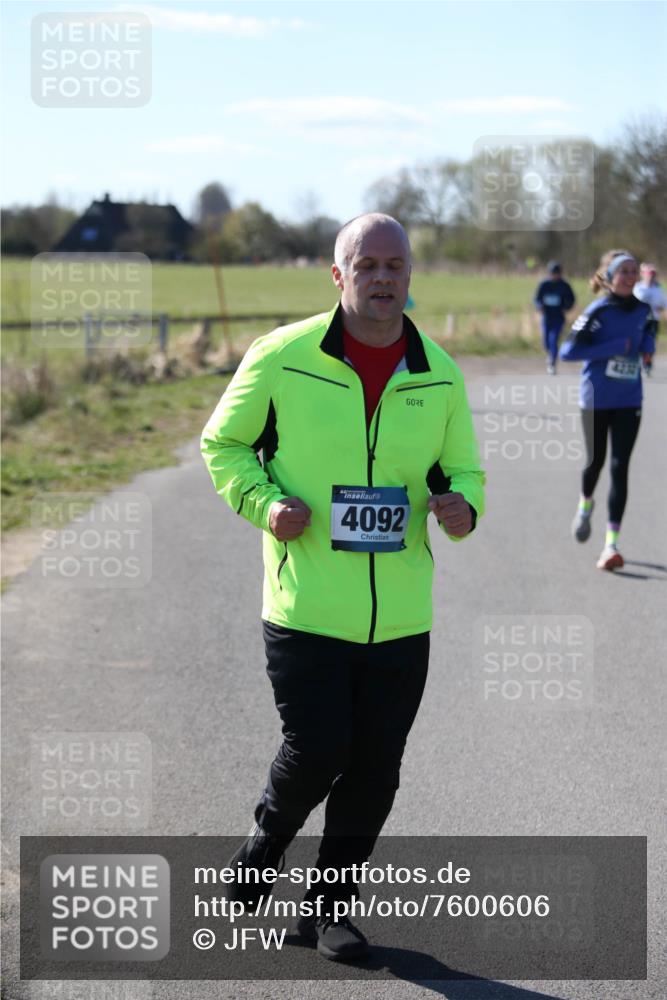 06.04.2025 - 44. Internationalen Wilhelmsburger Insellauf Jannik Wohlers http://msf.ph/oto/7600606 06.04.2025 10:42:50 Laufen 4092 meine-sportfotos.de