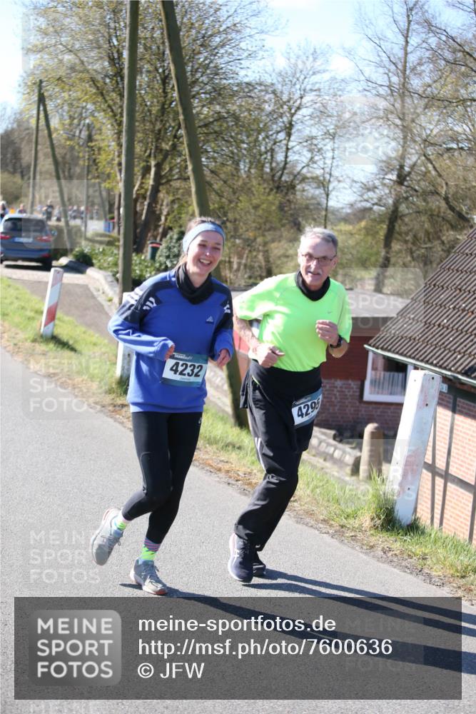 06.04.2025 - 44. Internationalen Wilhelmsburger Insellauf Jannik Wohlers http://msf.ph/oto/7600636 06.04.2025 10:42:53 Laufen 4232, 4295 meine-sportfotos.de