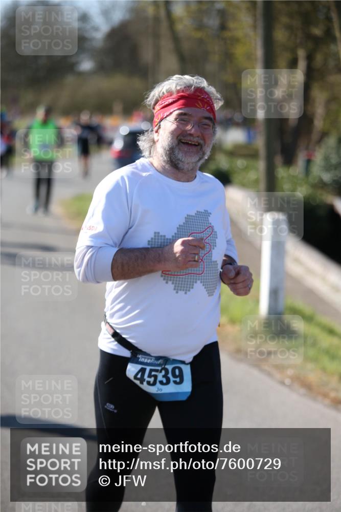 06.04.2025 - 44. Internationalen Wilhelmsburger Insellauf Jannik Wohlers http://msf.ph/oto/7600729 06.04.2025 10:43:04 Laufen 4539 meine-sportfotos.de