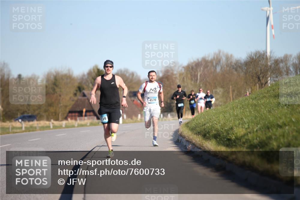 06.04.2025 - 44. Internationalen Wilhelmsburger Insellauf Jannik Wohlers http://msf.ph/oto/7600733 06.04.2025 09:19:22 Laufen 739, 4570 meine-sportfotos.de