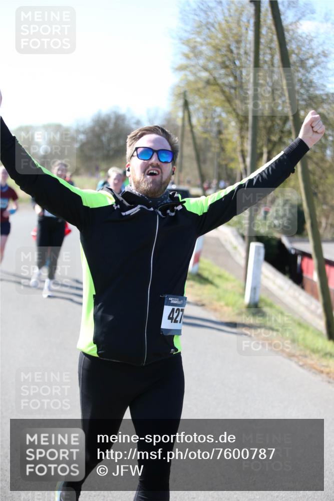 06.04.2025 - 44. Internationalen Wilhelmsburger Insellauf Jannik Wohlers http://msf.ph/oto/7600787 06.04.2025 10:43:06 Laufen 44, 427 meine-sportfotos.de