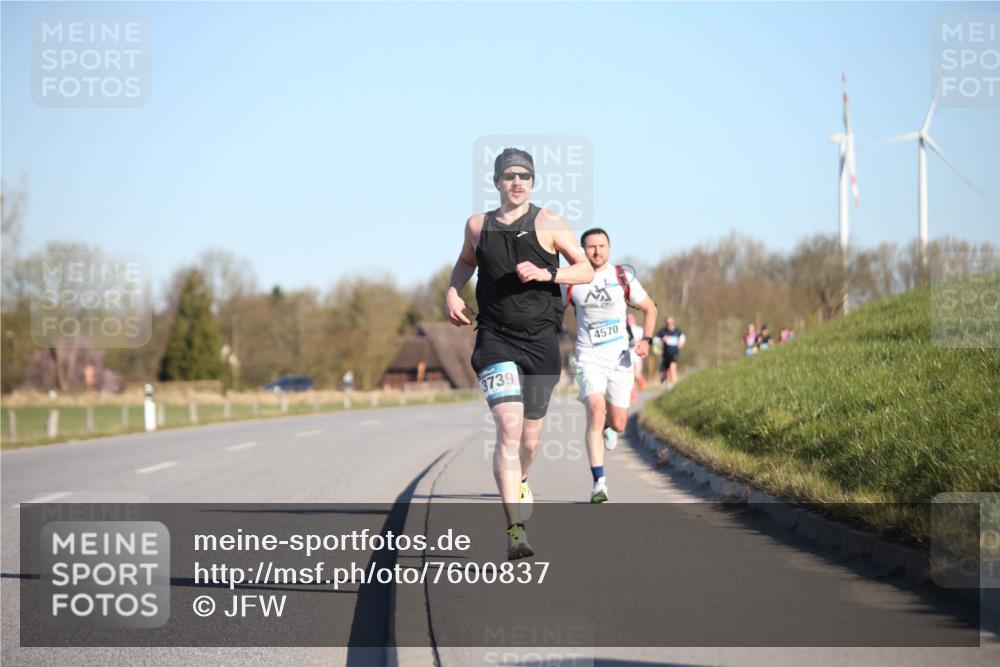 06.04.2025 - 44. Internationalen Wilhelmsburger Insellauf Jannik Wohlers http://msf.ph/oto/7600837 06.04.2025 09:19:25 Laufen 3739, 4570 meine-sportfotos.de