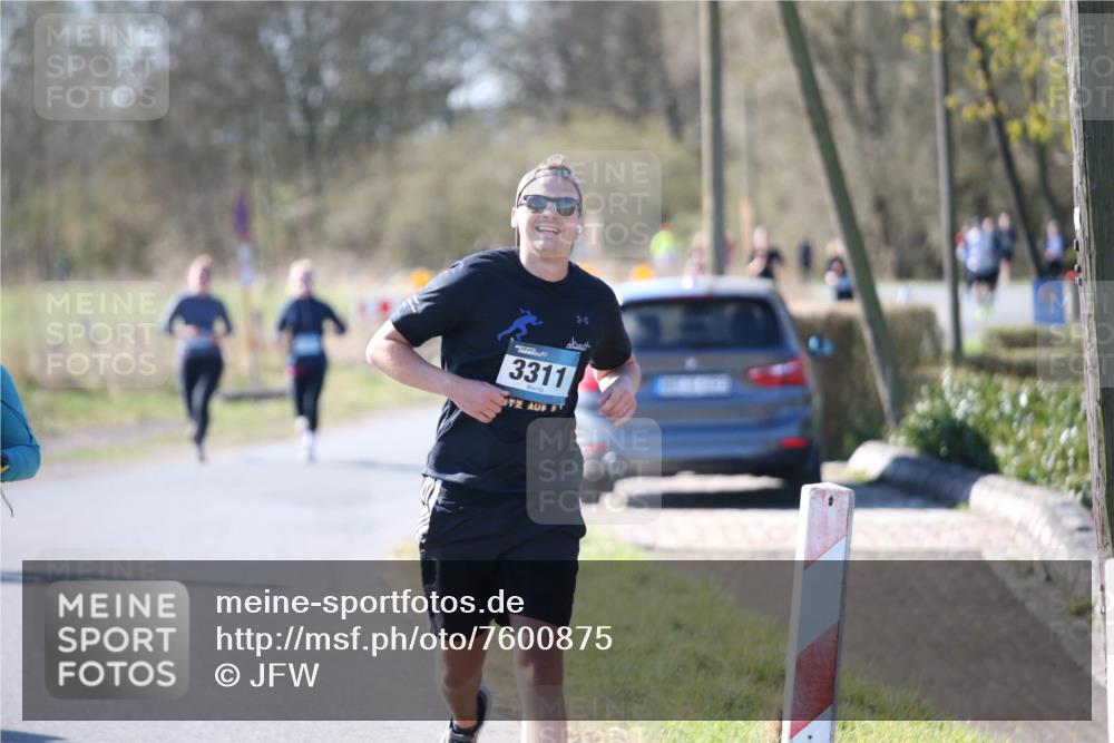 06.04.2025 - 44. Internationalen Wilhelmsburger Insellauf Jannik Wohlers http://msf.ph/oto/7600875 06.04.2025 10:43:16 Laufen 3311, 2 meine-sportfotos.de