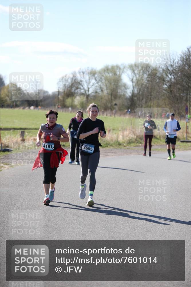 06.04.2025 - 44. Internationalen Wilhelmsburger Insellauf Jannik Wohlers http://msf.ph/oto/7601014 06.04.2025 10:43:42 Laufen 3695, 4191 meine-sportfotos.de