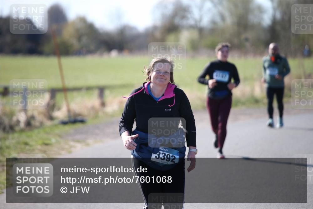 06.04.2025 - 44. Internationalen Wilhelmsburger Insellauf Jannik Wohlers http://msf.ph/oto/7601068 06.04.2025 10:43:49 Laufen 3392 meine-sportfotos.de