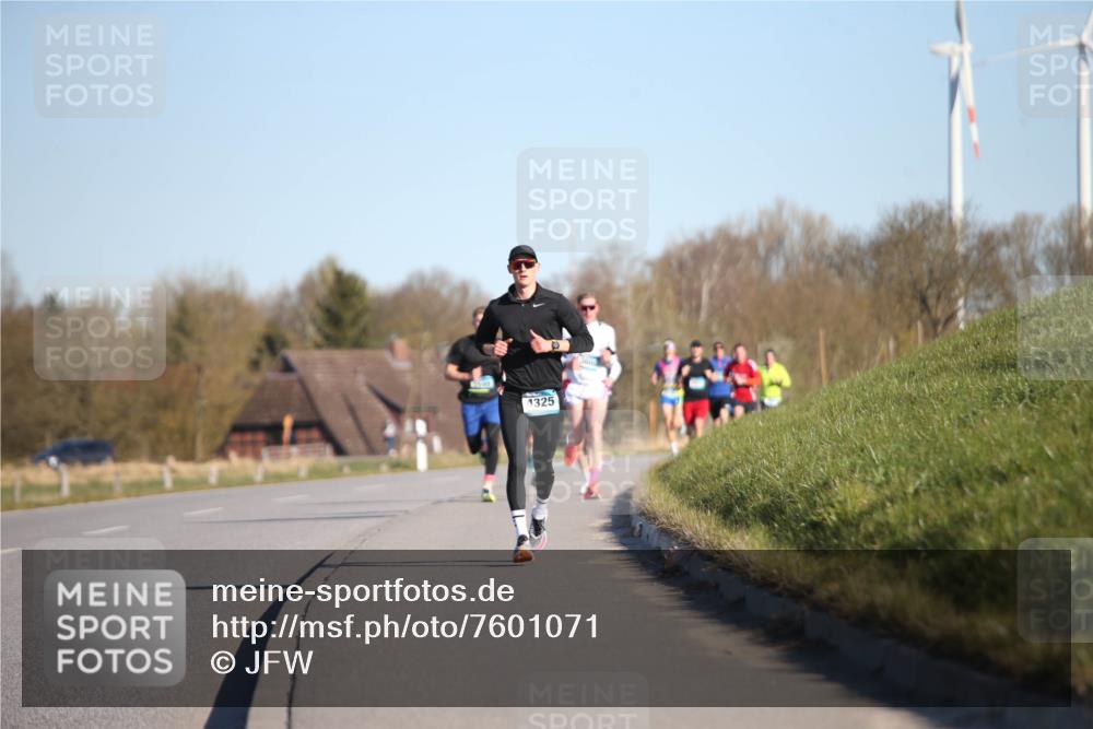06.04.2025 - 44. Internationalen Wilhelmsburger Insellauf Jannik Wohlers http://msf.ph/oto/7601071 06.04.2025 09:19:31 Laufen 4325 meine-sportfotos.de