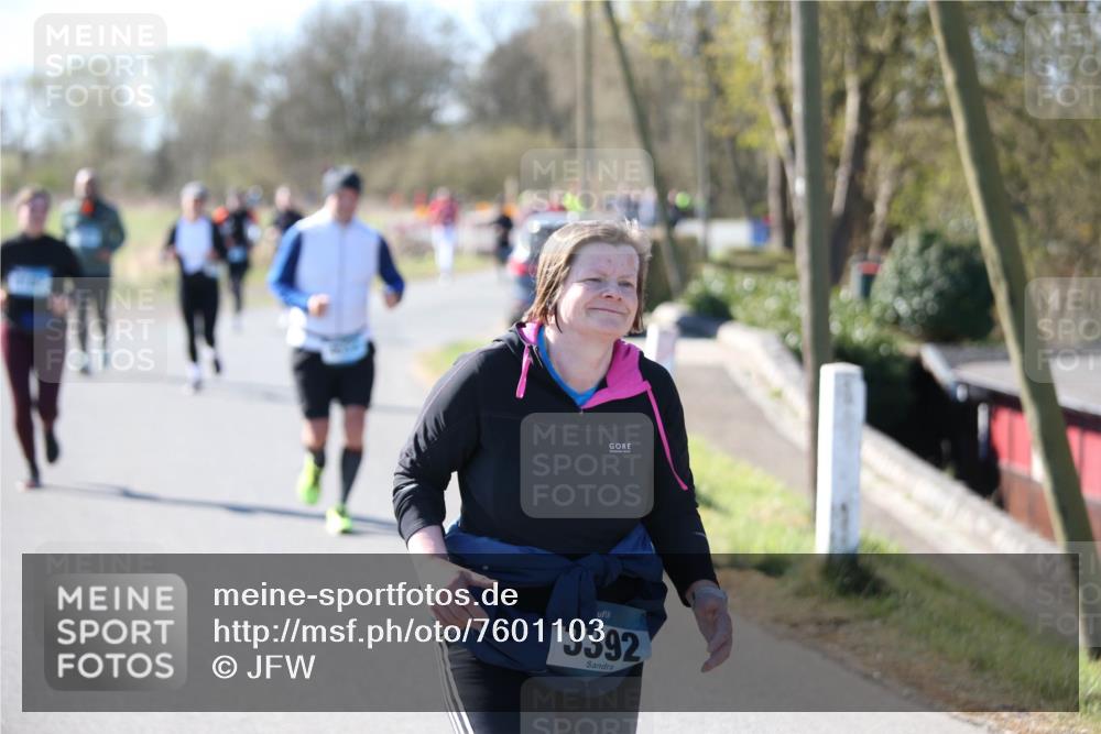 06.04.2025 - 44. Internationalen Wilhelmsburger Insellauf Jannik Wohlers http://msf.ph/oto/7601103 06.04.2025 10:43:51 Laufen 3392 meine-sportfotos.de