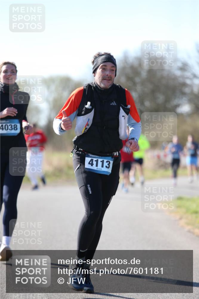 06.04.2025 - 44. Internationalen Wilhelmsburger Insellauf Jannik Wohlers http://msf.ph/oto/7601181 06.04.2025 10:44:02 Laufen 4038, 4113 meine-sportfotos.de
