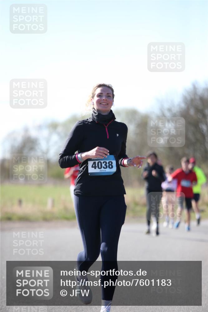 06.04.2025 - 44. Internationalen Wilhelmsburger Insellauf Jannik Wohlers http://msf.ph/oto/7601183 06.04.2025 10:44:02 Laufen 4038 meine-sportfotos.de