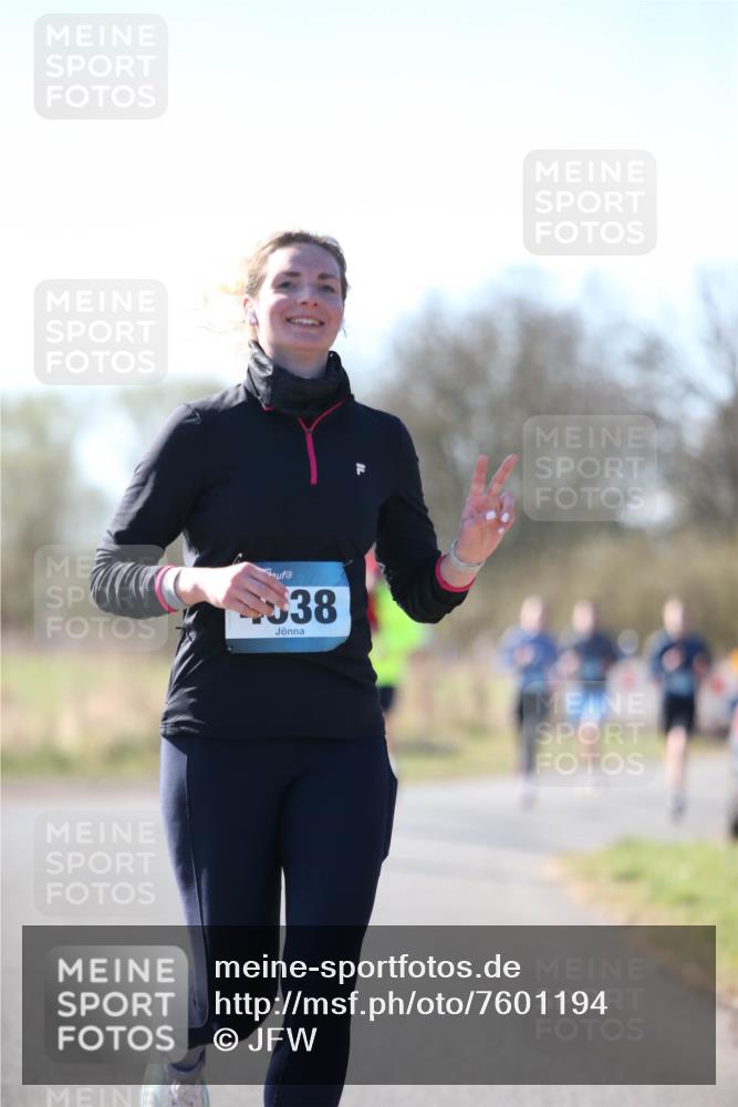 06.04.2025 - 44. Internationalen Wilhelmsburger Insellauf Jannik Wohlers http://msf.ph/oto/7601194 06.04.2025 10:44:03 Laufen 38 meine-sportfotos.de