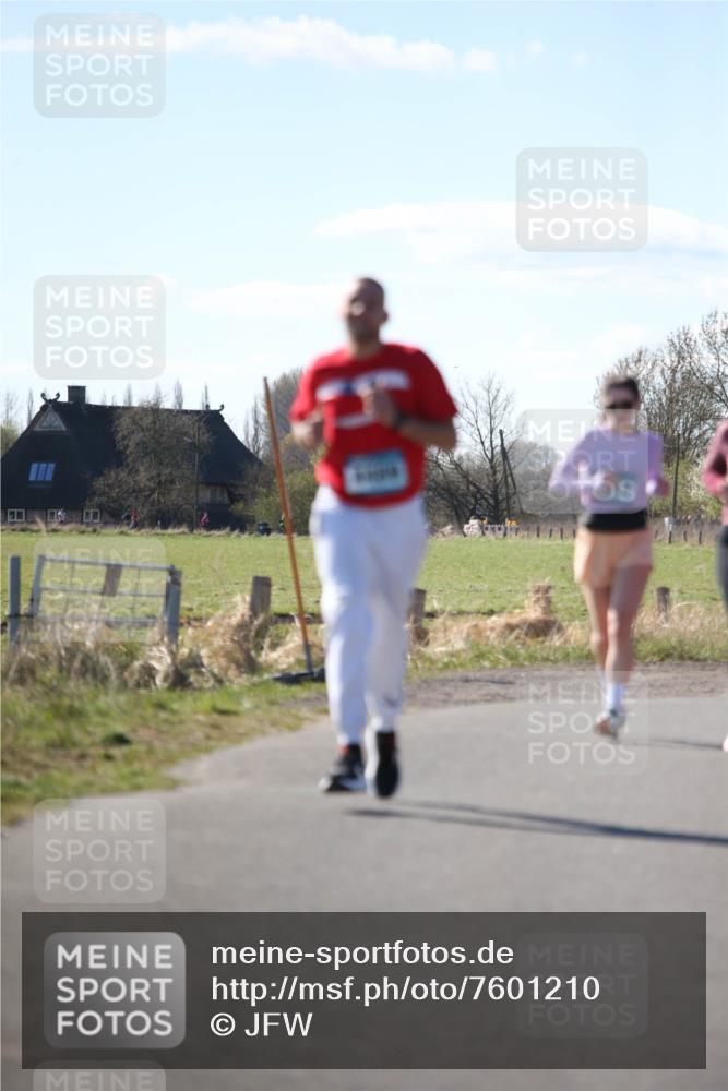 06.04.2025 - 44. Internationalen Wilhelmsburger Insellauf Jannik Wohlers http://msf.ph/oto/7601210 06.04.2025 10:44:09 Laufen  meine-sportfotos.de