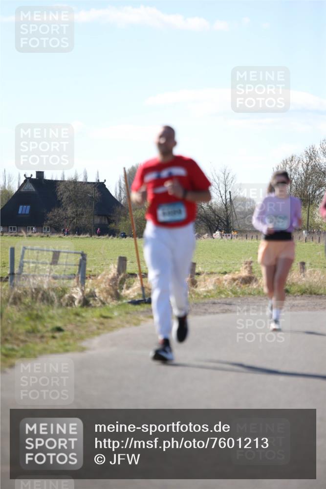 06.04.2025 - 44. Internationalen Wilhelmsburger Insellauf Jannik Wohlers http://msf.ph/oto/7601213 06.04.2025 10:44:09 Laufen 2 meine-sportfotos.de