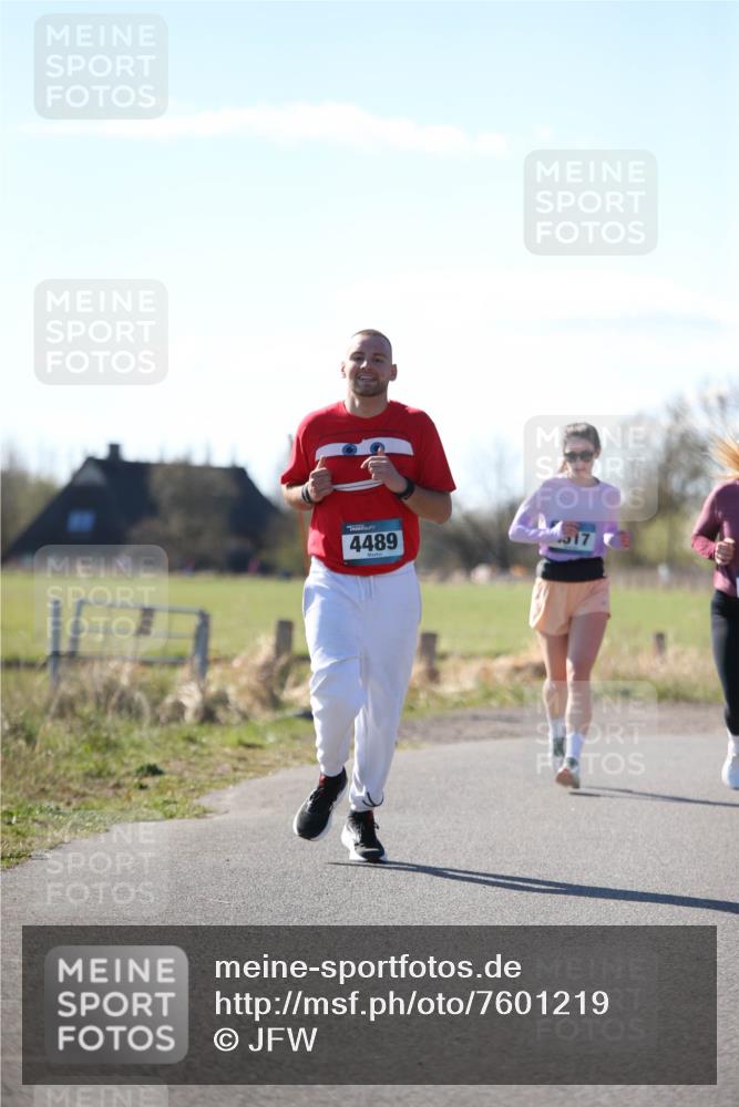 06.04.2025 - 44. Internationalen Wilhelmsburger Insellauf Jannik Wohlers http://msf.ph/oto/7601219 06.04.2025 10:44:09 Laufen 4489 meine-sportfotos.de