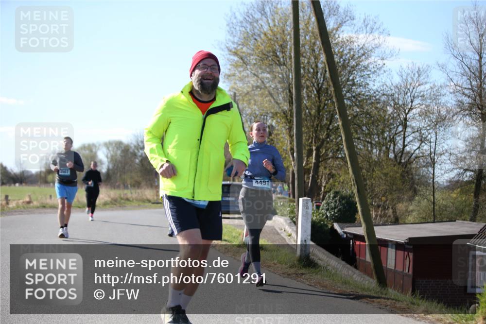 06.04.2025 - 44. Internationalen Wilhelmsburger Insellauf Jannik Wohlers http://msf.ph/oto/7601291 06.04.2025 10:44:17 Laufen 3507, 4491 meine-sportfotos.de