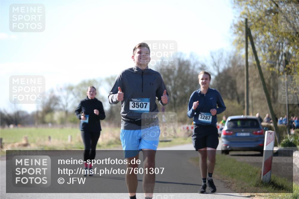 06.04.2025 - 44. Internationalen Wilhelmsburger Insellauf Jannik Wohlers http://msf.ph/oto/7601307 06.04.2025 10:44:20 Laufen 3507, 3287 meine-sportfotos.de