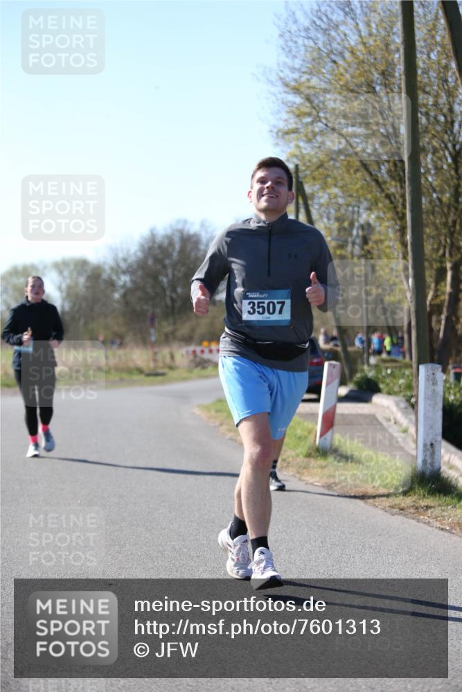 06.04.2025 - 44. Internationalen Wilhelmsburger Insellauf Jannik Wohlers http://msf.ph/oto/7601313 06.04.2025 10:44:21 Laufen 3507 meine-sportfotos.de