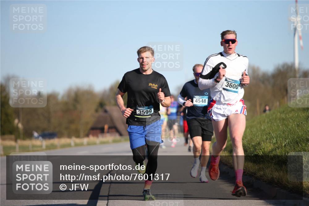 06.04.2025 - 44. Internationalen Wilhelmsburger Insellauf Jannik Wohlers http://msf.ph/oto/7601317 06.04.2025 09:19:40 Laufen 3599, 4548, 3600 meine-sportfotos.de