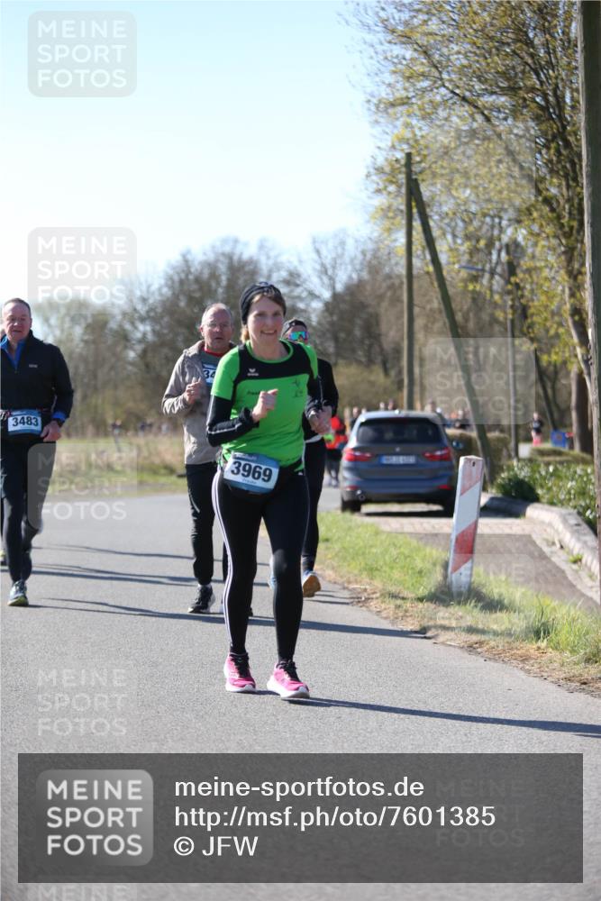 06.04.2025 - 44. Internationalen Wilhelmsburger Insellauf Jannik Wohlers http://msf.ph/oto/7601385 06.04.2025 10:44:44 Laufen 3483, 34, 3969 meine-sportfotos.de