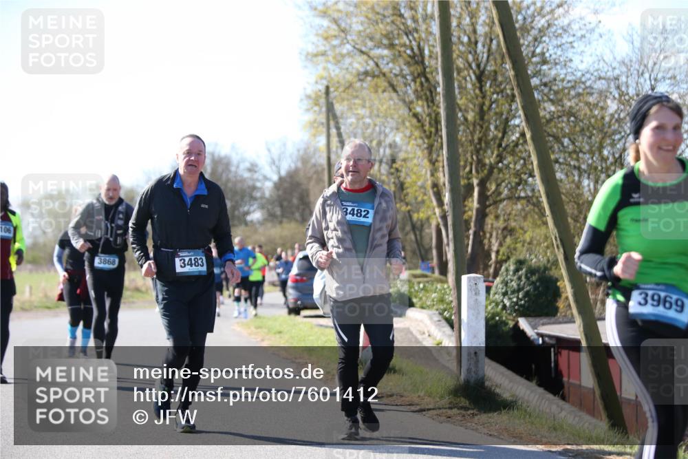 06.04.2025 - 44. Internationalen Wilhelmsburger Insellauf Jannik Wohlers http://msf.ph/oto/7601412 06.04.2025 10:44:46 Laufen 106, 3868, 3482, 3483, 3969 meine-sportfotos.de