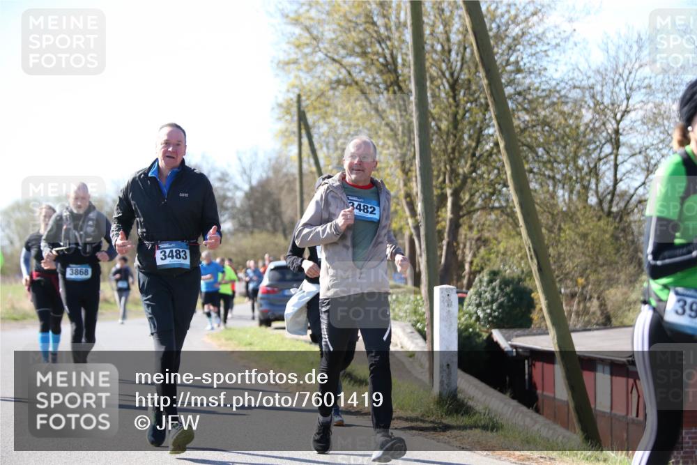 06.04.2025 - 44. Internationalen Wilhelmsburger Insellauf Jannik Wohlers http://msf.ph/oto/7601419 06.04.2025 10:44:46 Laufen 3868, 3483, 3482, 39 meine-sportfotos.de