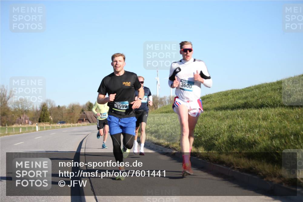 06.04.2025 - 44. Internationalen Wilhelmsburger Insellauf Jannik Wohlers http://msf.ph/oto/7601441 06.04.2025 09:19:42 Laufen 3600, 3368, 3599 meine-sportfotos.de