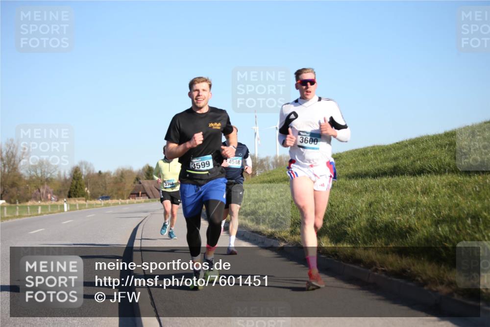 06.04.2025 - 44. Internationalen Wilhelmsburger Insellauf Jannik Wohlers http://msf.ph/oto/7601451 06.04.2025 09:19:43 Laufen 3368, 3599, 4548, 3600 meine-sportfotos.de
