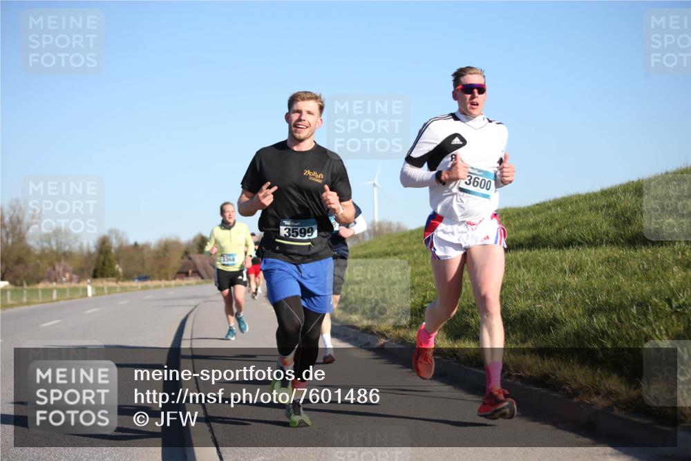 06.04.2025 - 44. Internationalen Wilhelmsburger Insellauf Jannik Wohlers http://msf.ph/oto/7601486 06.04.2025 09:19:43 Laufen 3368, 3599, 3600 meine-sportfotos.de