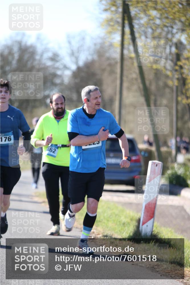 06.04.2025 - 44. Internationalen Wilhelmsburger Insellauf Jannik Wohlers http://msf.ph/oto/7601518 06.04.2025 10:44:55 Laufen 176, 462 meine-sportfotos.de
