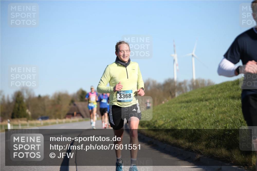 06.04.2025 - 44. Internationalen Wilhelmsburger Insellauf Jannik Wohlers http://msf.ph/oto/7601551 06.04.2025 09:19:44 Laufen 3368 meine-sportfotos.de