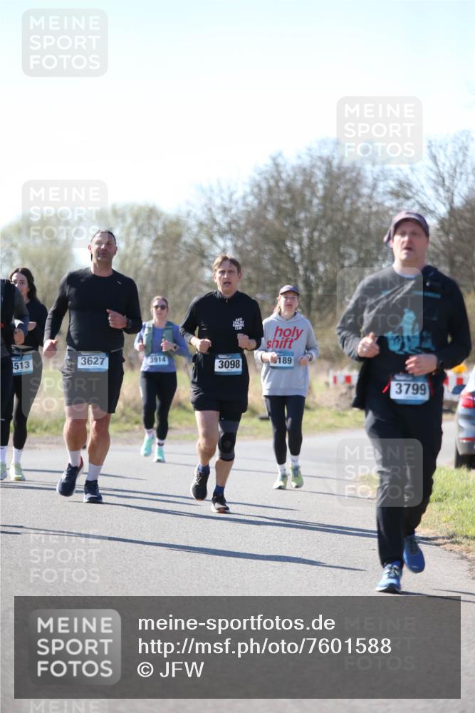 06.04.2025 - 44. Internationalen Wilhelmsburger Insellauf Jannik Wohlers http://msf.ph/oto/7601588 06.04.2025 10:45:05 Laufen 513, 3627, 3914, 3098, 189, 3799 meine-sportfotos.de