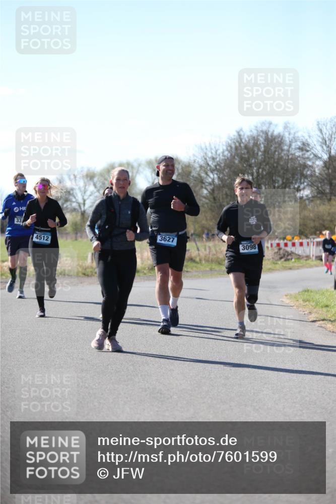 06.04.2025 - 44. Internationalen Wilhelmsburger Insellauf Jannik Wohlers http://msf.ph/oto/7601599 06.04.2025 10:45:07 Laufen 33, 3627, 4512, 3098 meine-sportfotos.de
