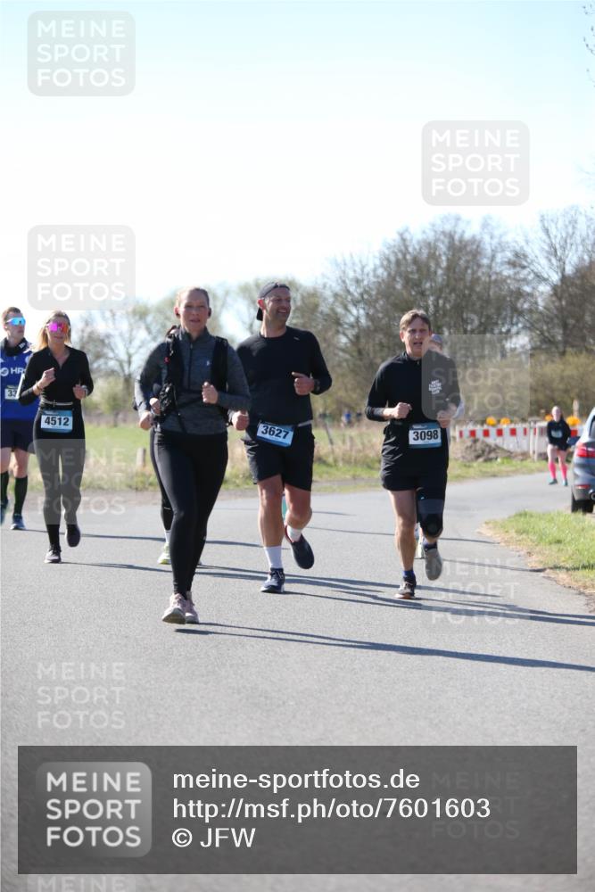 06.04.2025 - 44. Internationalen Wilhelmsburger Insellauf Jannik Wohlers http://msf.ph/oto/7601603 06.04.2025 10:45:07 Laufen 33, 4512, 3627, 3098 meine-sportfotos.de