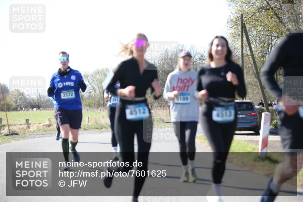 06.04.2025 - 44. Internationalen Wilhelmsburger Insellauf Jannik Wohlers http://msf.ph/oto/7601625 06.04.2025 10:45:11 Laufen 3372, 391, 4512, 5189, 4513, 4321 meine-sportfotos.de