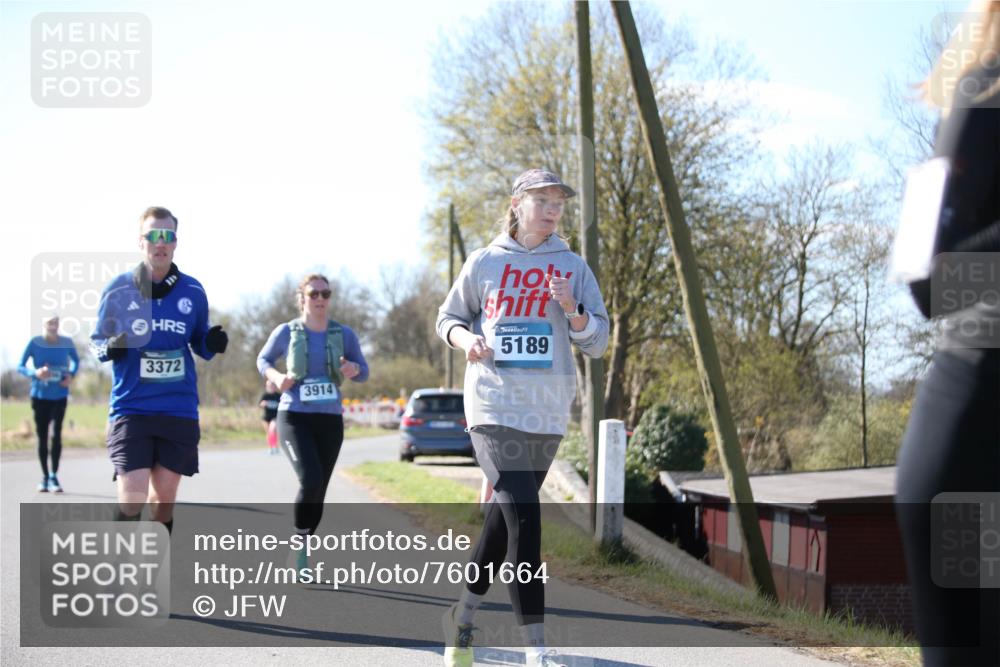 06.04.2025 - 44. Internationalen Wilhelmsburger Insellauf Jannik Wohlers http://msf.ph/oto/7601664 06.04.2025 10:45:13 Laufen 3372, 3914, 5189 meine-sportfotos.de