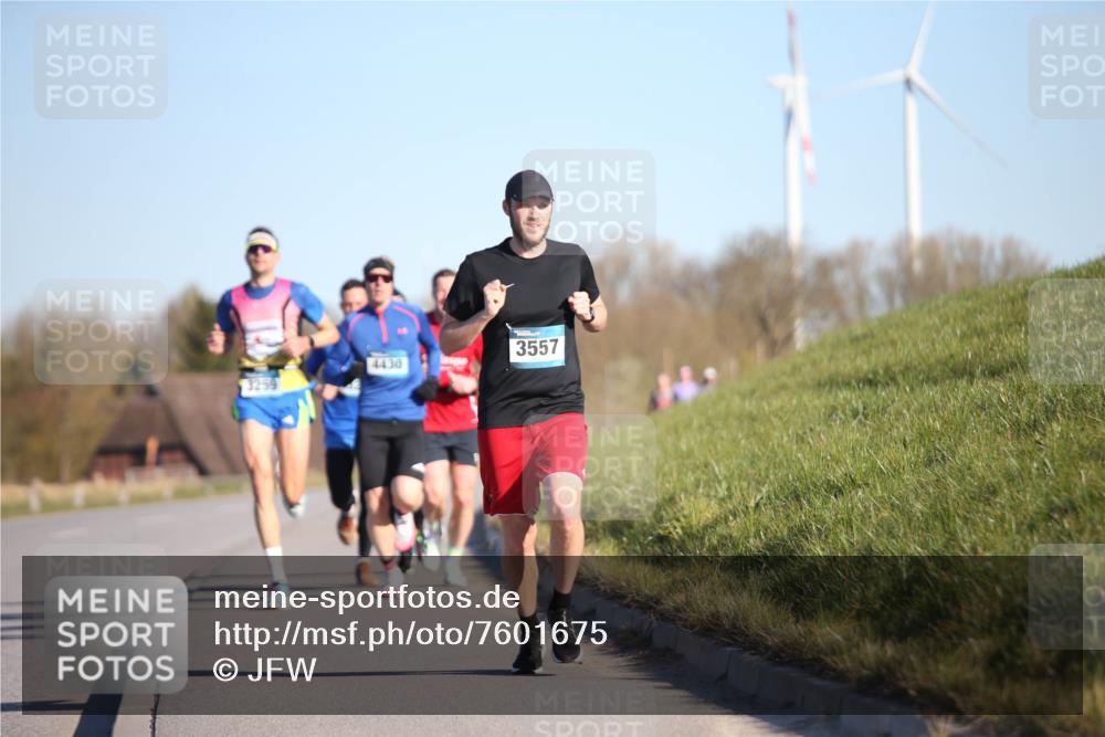 06.04.2025 - 44. Internationalen Wilhelmsburger Insellauf Jannik Wohlers http://msf.ph/oto/7601675 06.04.2025 09:19:47 Laufen 4430, 3259, 3557 meine-sportfotos.de