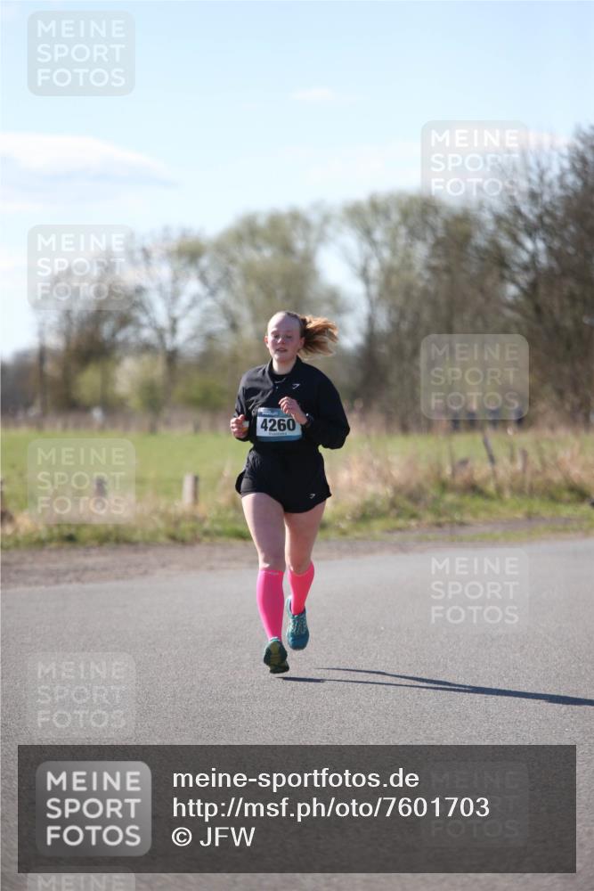 06.04.2025 - 44. Internationalen Wilhelmsburger Insellauf Jannik Wohlers http://msf.ph/oto/7601703 06.04.2025 10:45:21 Laufen 4260 meine-sportfotos.de