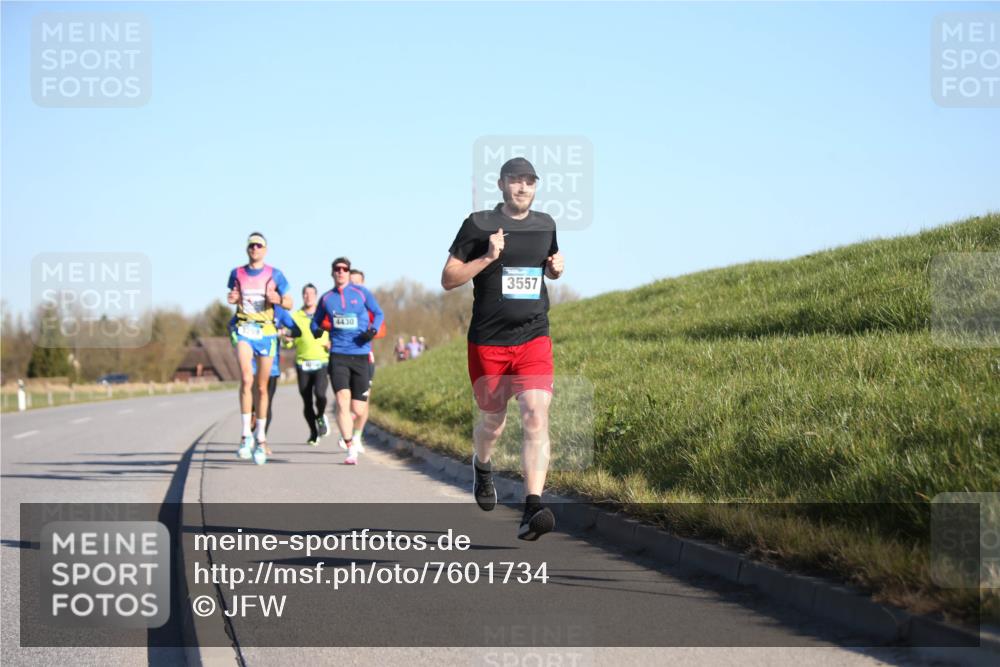 06.04.2025 - 44. Internationalen Wilhelmsburger Insellauf Jannik Wohlers http://msf.ph/oto/7601734 06.04.2025 09:19:49 Laufen 4430, 3557 meine-sportfotos.de