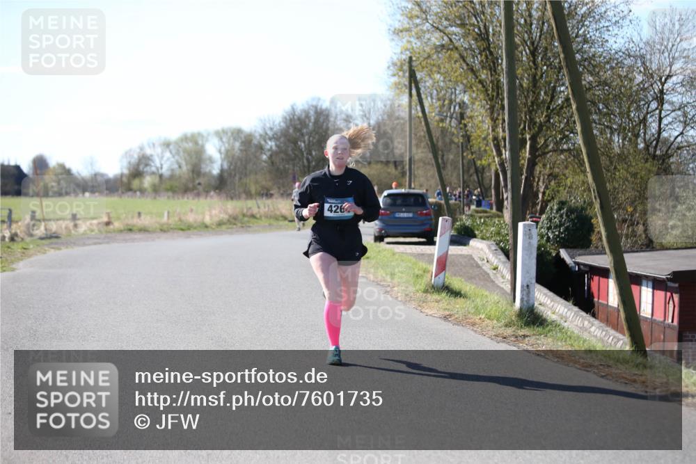 06.04.2025 - 44. Internationalen Wilhelmsburger Insellauf Jannik Wohlers http://msf.ph/oto/7601735 06.04.2025 10:45:25 Laufen 426 meine-sportfotos.de