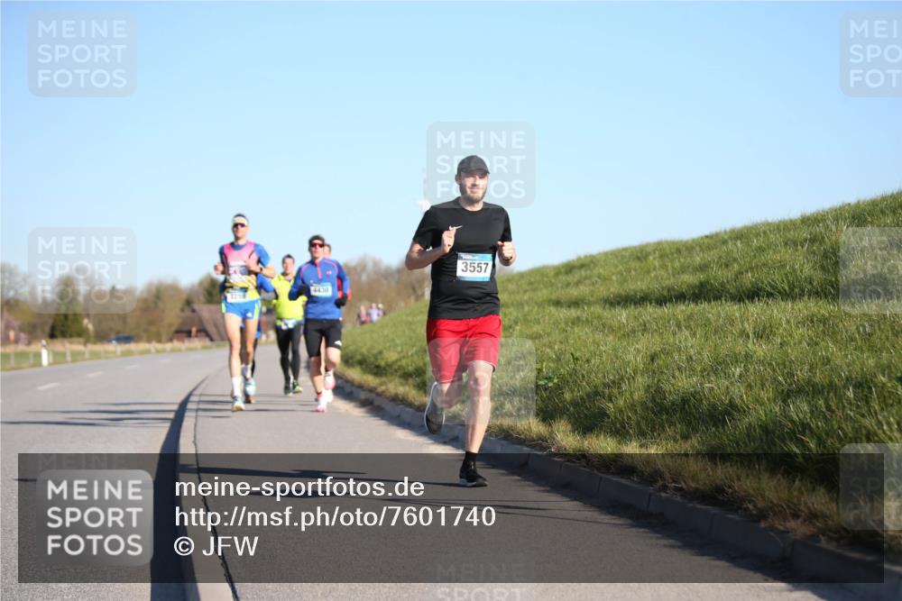 06.04.2025 - 44. Internationalen Wilhelmsburger Insellauf Jannik Wohlers http://msf.ph/oto/7601740 06.04.2025 09:19:49 Laufen 4430, 3557 meine-sportfotos.de