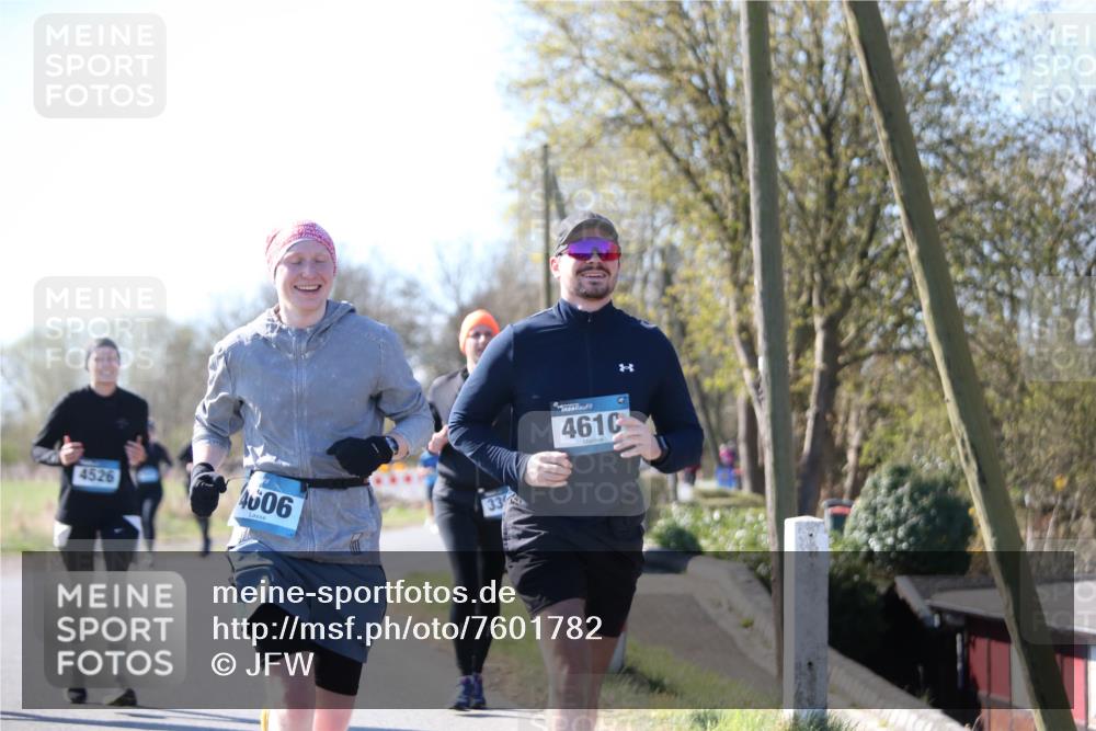 06.04.2025 - 44. Internationalen Wilhelmsburger Insellauf Jannik Wohlers http://msf.ph/oto/7601782 06.04.2025 10:45:41 Laufen 4526, 4006, 33, 461 meine-sportfotos.de