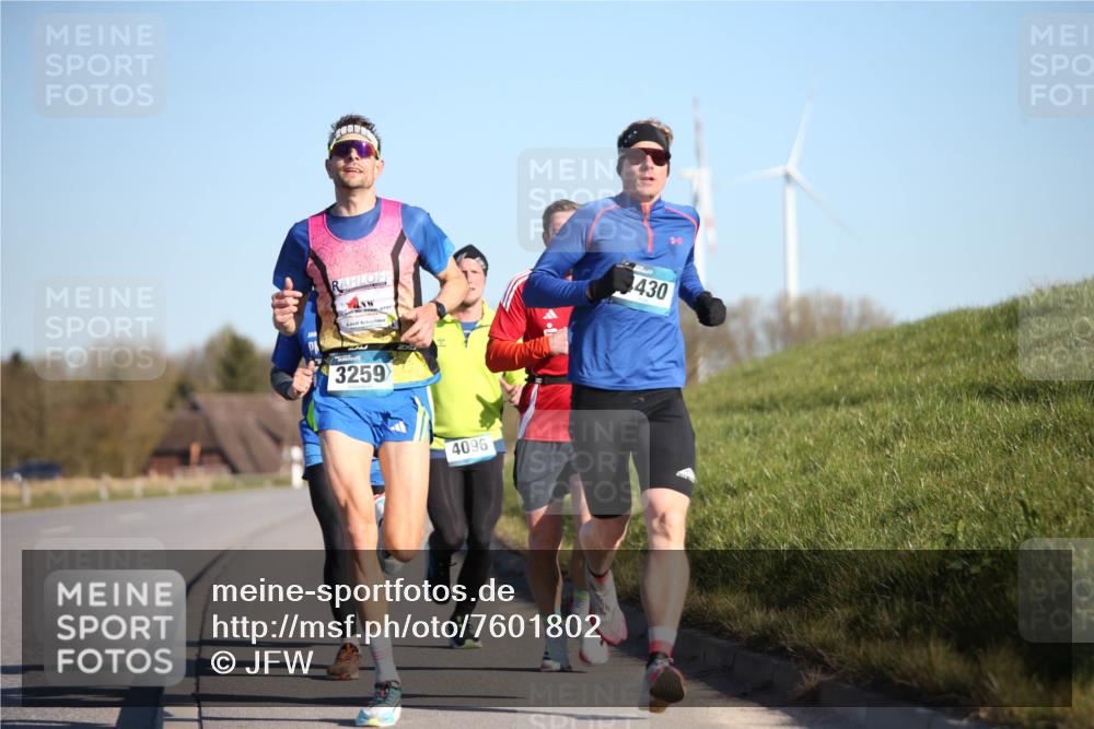 06.04.2025 - 44. Internationalen Wilhelmsburger Insellauf Jannik Wohlers http://msf.ph/oto/7601802 06.04.2025 09:19:51 Laufen 3259, 4096, 430 meine-sportfotos.de
