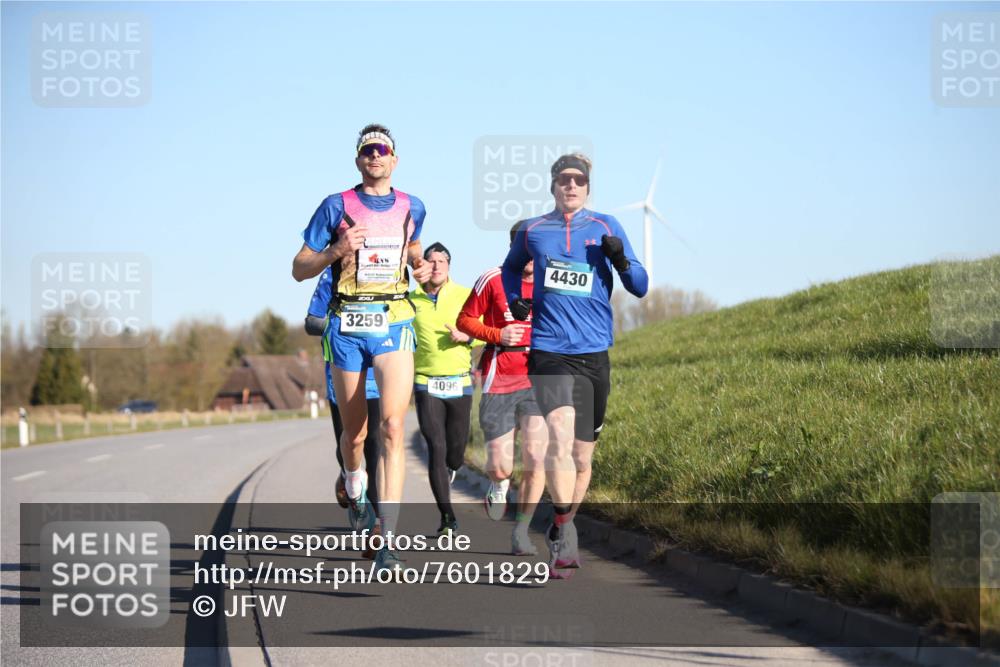 06.04.2025 - 44. Internationalen Wilhelmsburger Insellauf Jannik Wohlers http://msf.ph/oto/7601829 06.04.2025 09:19:51 Laufen 3259, 4096, 4430 meine-sportfotos.de