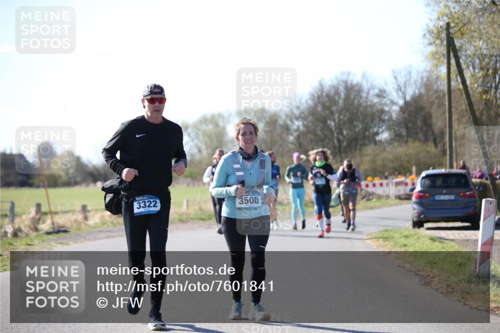 06.04.2025 - 44. Internationalen Wilhelmsburger Insellauf Jannik Wohlers http://msf.ph/oto/7601841 06.04.2025 10:45:54 Laufen 3322, 3508, 1172 meine-sportfotos.de