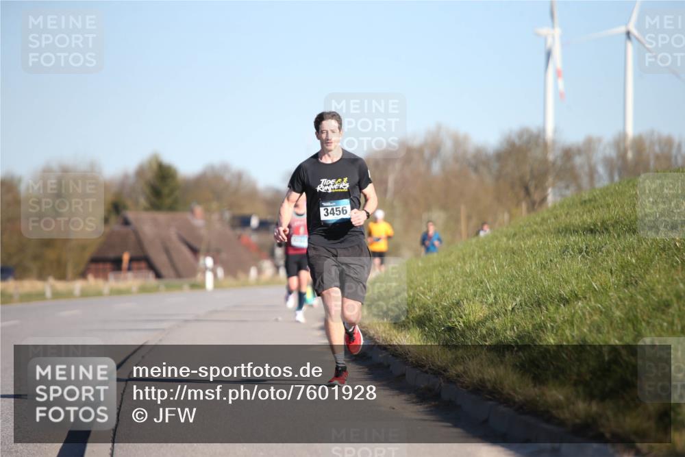 06.04.2025 - 44. Internationalen Wilhelmsburger Insellauf Jannik Wohlers http://msf.ph/oto/7601928 06.04.2025 09:20:03 Laufen 3456 meine-sportfotos.de