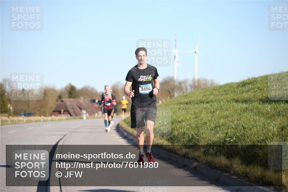 06.04.2025 - 44. Internationalen Wilhelmsburger Insellauf Jannik Wohlers http://msf.ph/oto/7601980 06.04.2025 09:20:05 Laufen 3456 meine-sportfotos.de